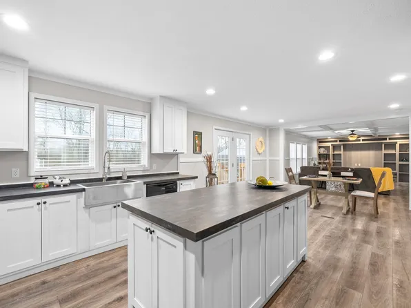 4367 Woodrow Wilson Rd, Springfield, TN 37172