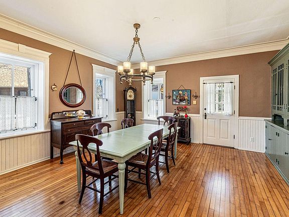 4th image of 415 Green Bay ROAD