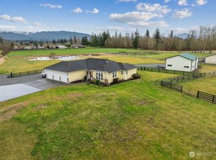 40404 244th Ave SE, Enumclaw, WA 98022
