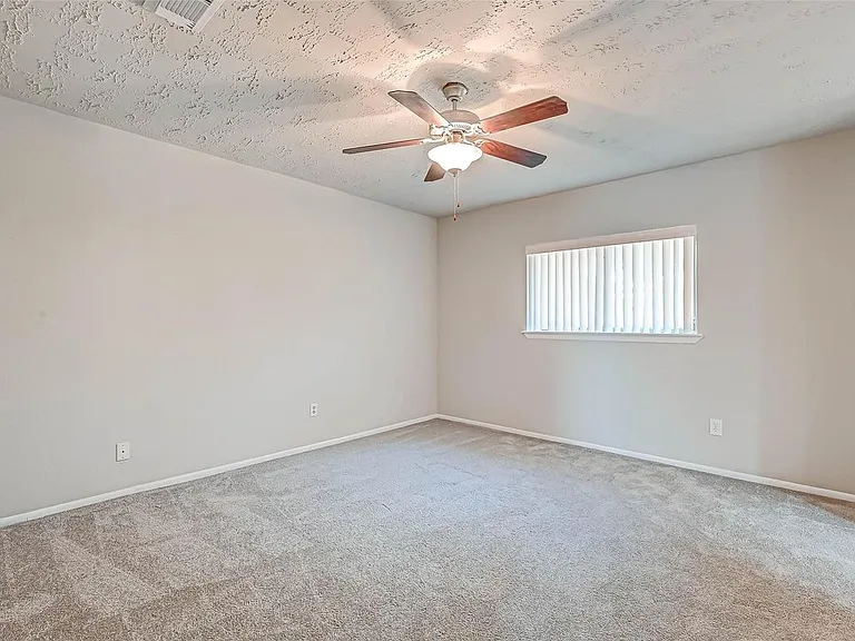 24130 Silversmith Ln — Photo 12