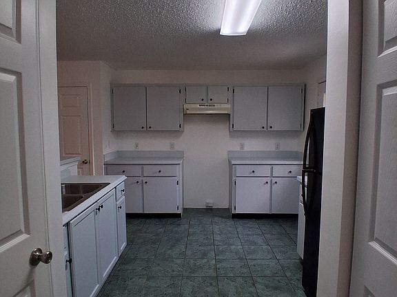 4th image of 1744 W 28th St