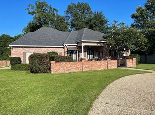 4 Cambrian Rdg, Petal, MS 39465