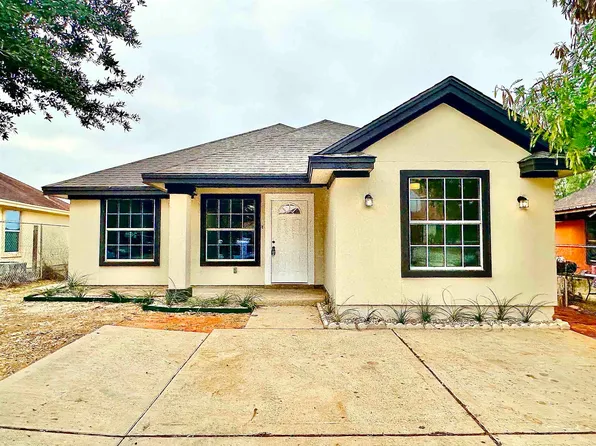 4434 Vientos Rd, Laredo, TX 78046