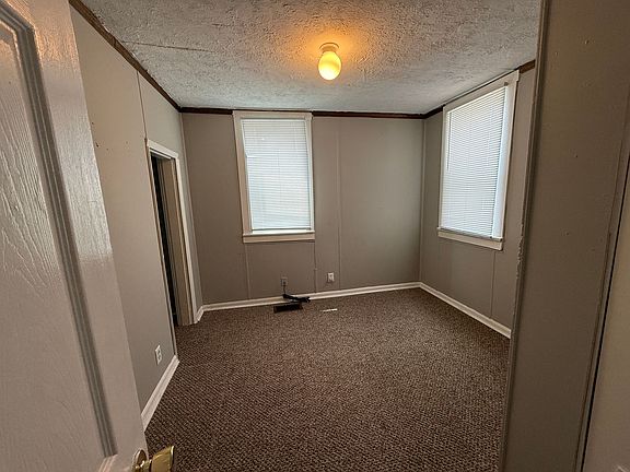 5th image of 1325 S G St