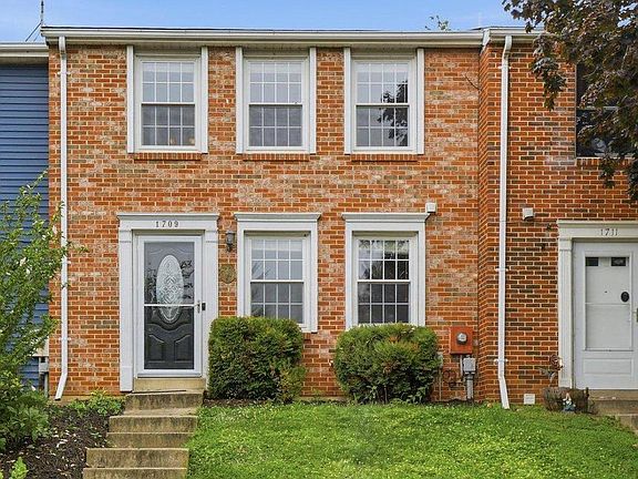 3rd image of 1709 Springhouse Ct