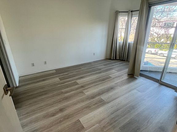 4th image of 324 Idaho Ave APT 202