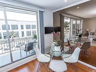 5th image of 1734 Bay St APT 202