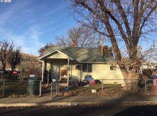 1917 SE Byers Pl, Pendleton, OR 97801