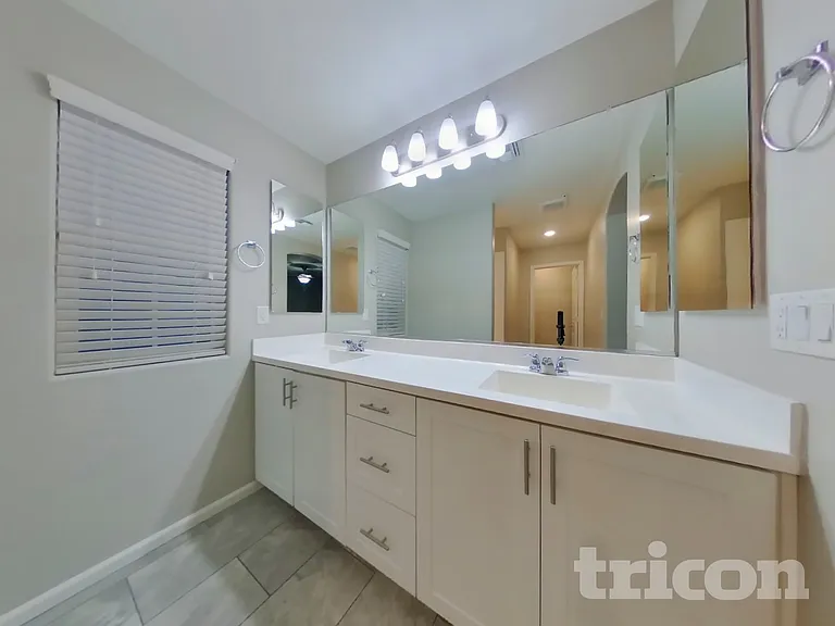 12572 W Lindbergh Dr — Photo 10