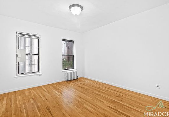 2nd image of 172 E 92nd St APT 5C