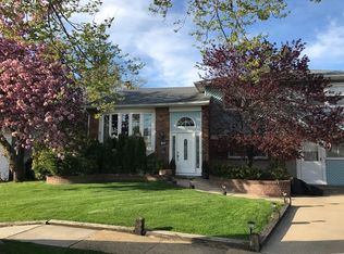 795 Adams St, Baldwin, NY 11510