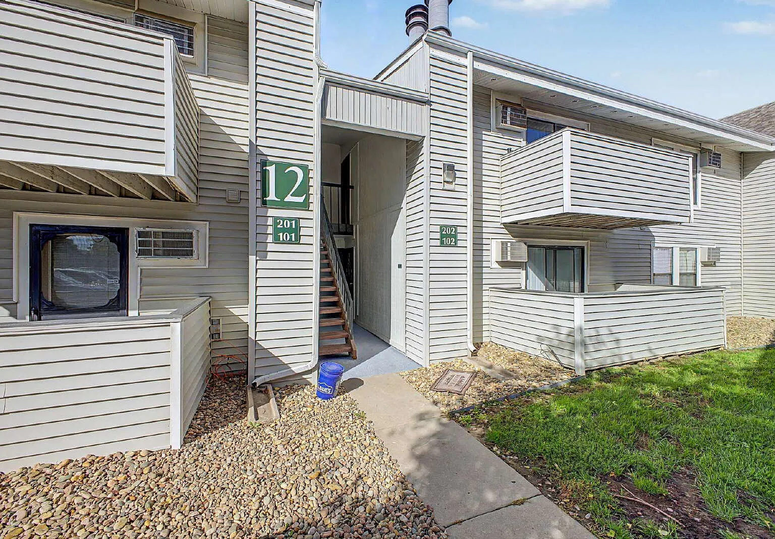 10150 E Virginia Ave — Photo 3