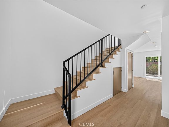 2nd image of 2937 1/2 10th Ave