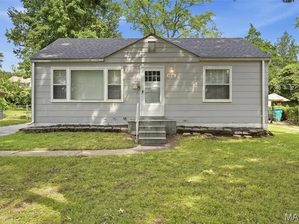 7921 Alert Dr, Saint Louis, MO 63133