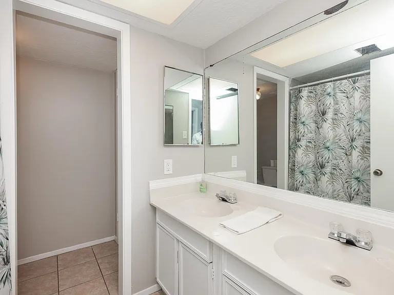 11938 Paramount Ln — Photo 14