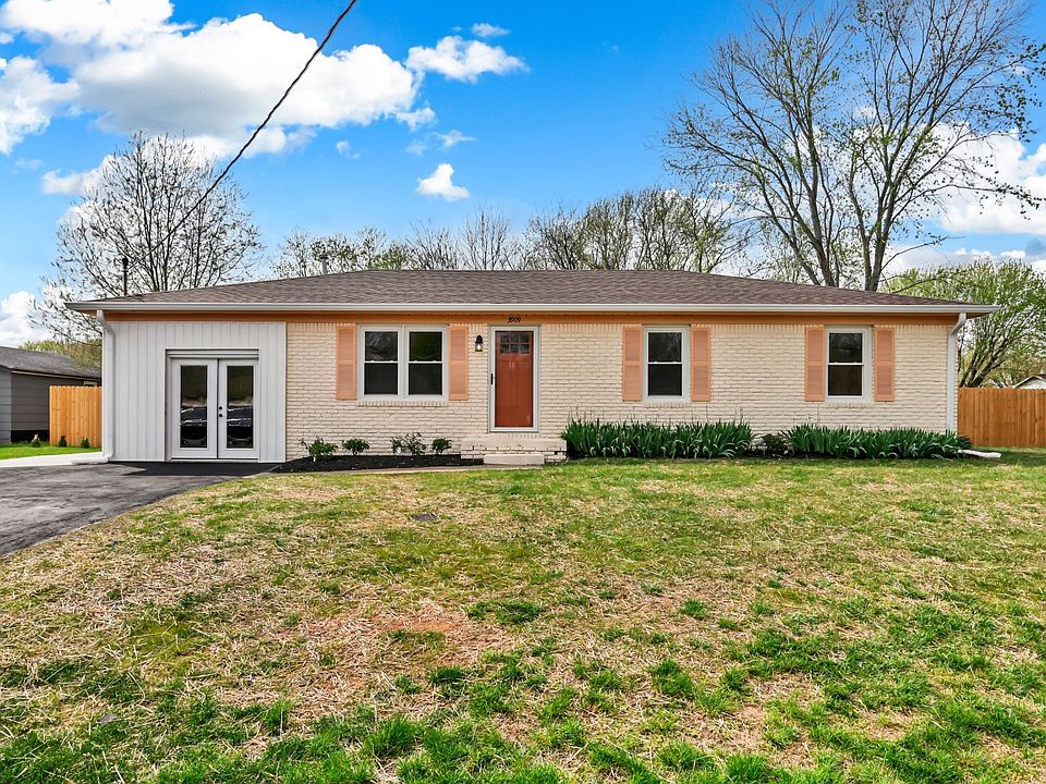 1st image of 3909 Tanglewood Dr