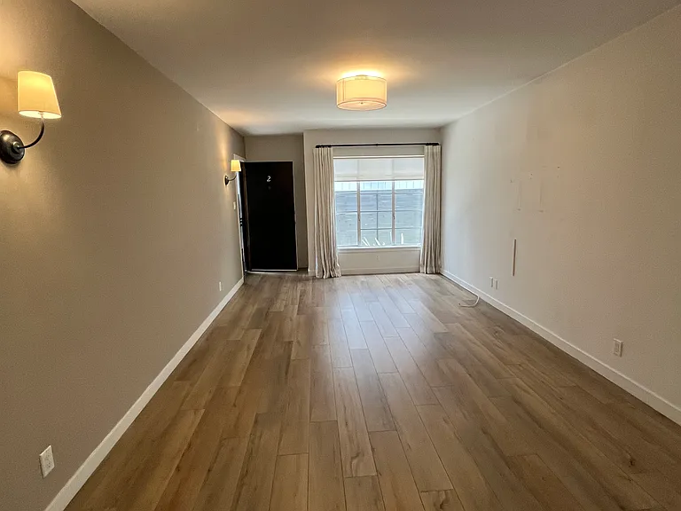 419 S Rexford Dr #2 — Photo 13