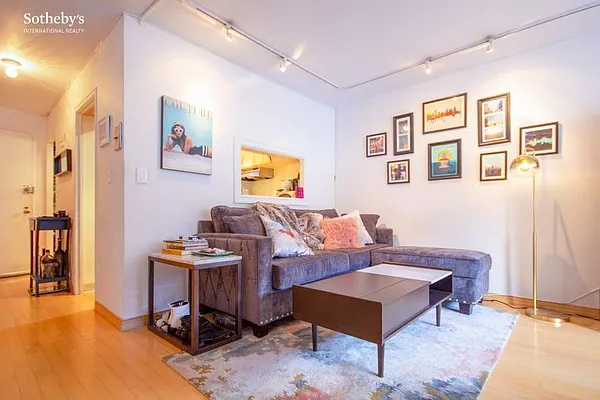 Rented by Sotheby's International Realty | media 3