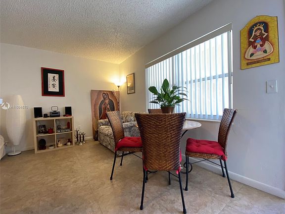 2nd image of 345 Michigan Ave APT 7