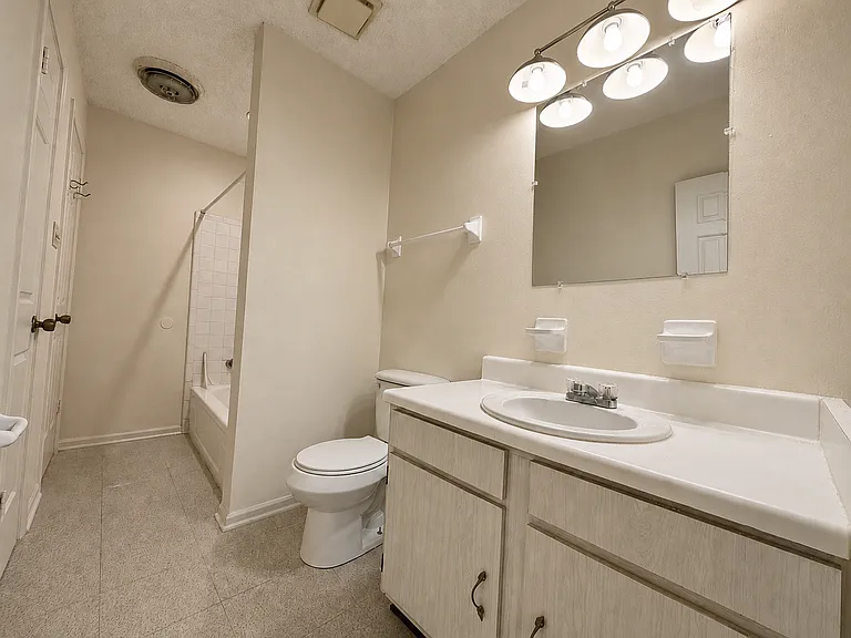 5987 Tullis Dr — Photo 11