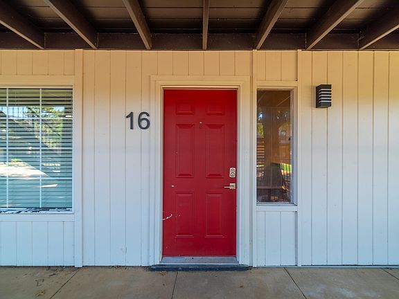 3rd image of 2810 Dorchester Dr