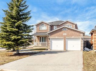 212 Pringle Dr, Barrie, ON L4N 0P5