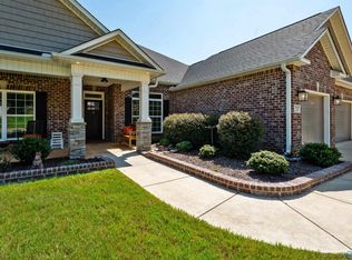 207 Somerdale Ln, Huntsville, AL 35811