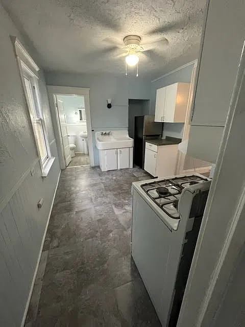 152 Elmwood Avenue - 4 — Photo 3