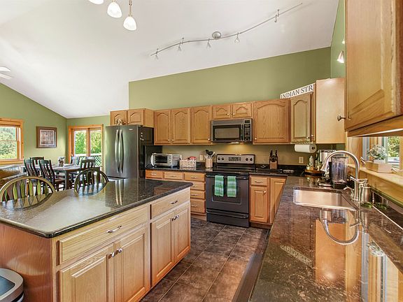 3rd image of 456 Indian Stream Road