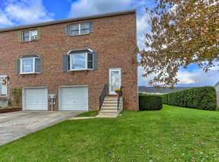 408 Martina Dr, Chambersburg, PA 17201