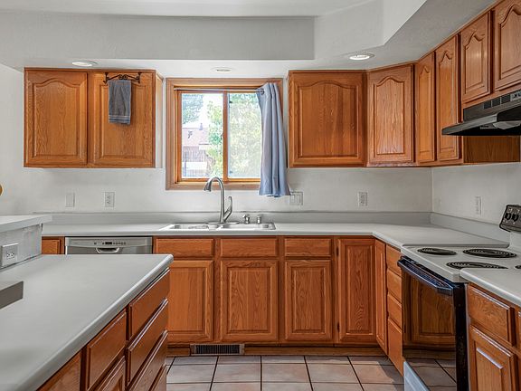 3rd image of 79 Ensenada Dr