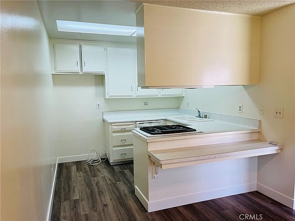 3rd image of 7612 Amazon Dr APT 2