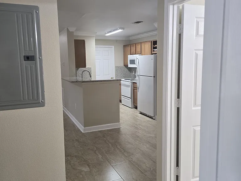 18348 Bridle Club Dr — Photo 7
