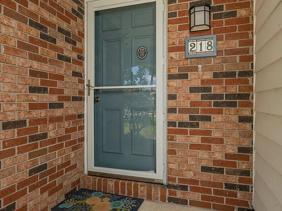 5th image of 218 Cotorro Ln