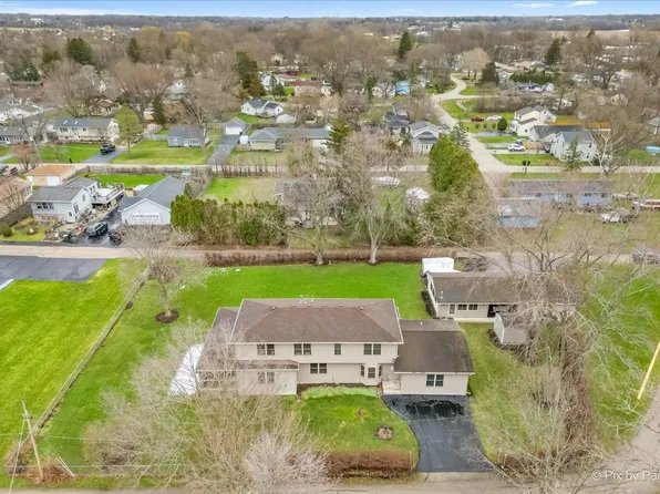 42367 N Park Ln W, Antioch, IL 60002