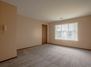 1304 Sturdy Rd APT 1, Valparaiso, IN 46383