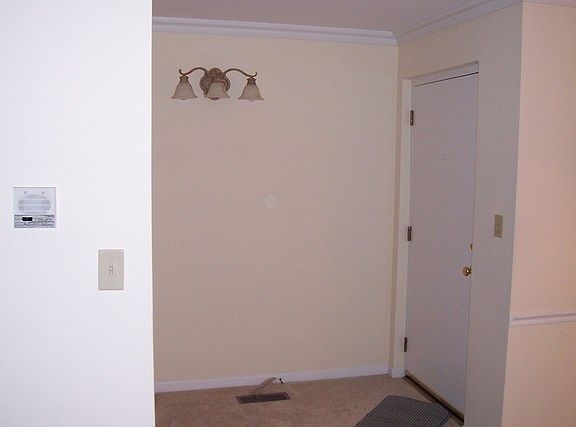 2nd image of 29 Algonquin Dr APT 1