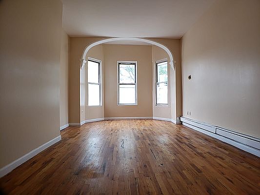 1st image of 258 Boerum St #2