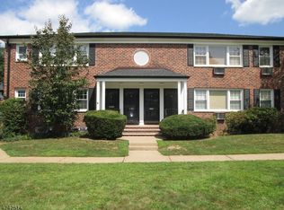 228 Pitney Pl, Morristown, NJ 07960