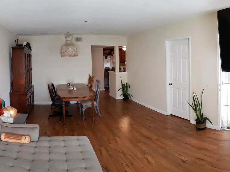 302 E Chestnut Ave #1 — Photo 8