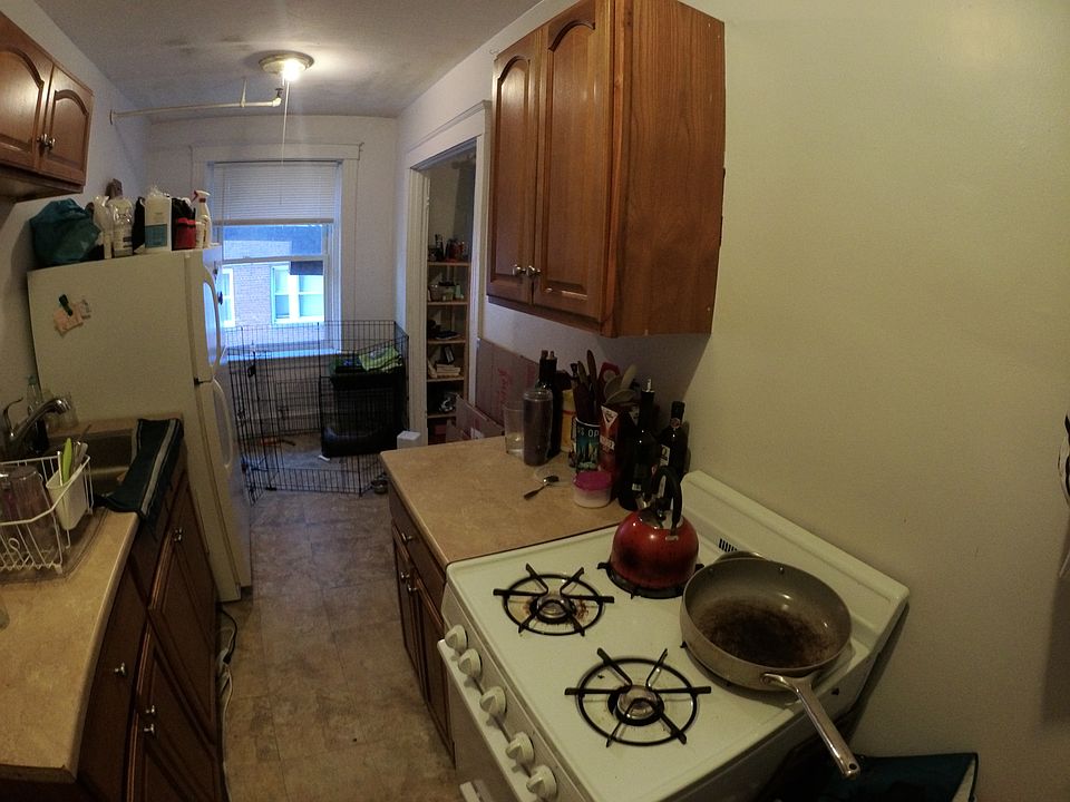 1st image of 1637 Commonwealth Ave APT 3