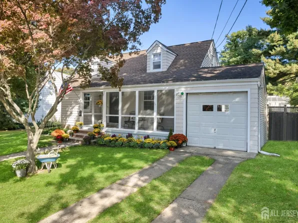 158 Hoover Ave, Edison, NJ 08837