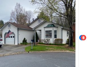 311 Somerton Ct, Hendersonville, NC 28791