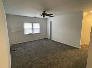 143 Roesch Ave #B, Oreland, PA 19075