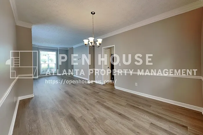 2305 Luther Ter SW — Photo 8