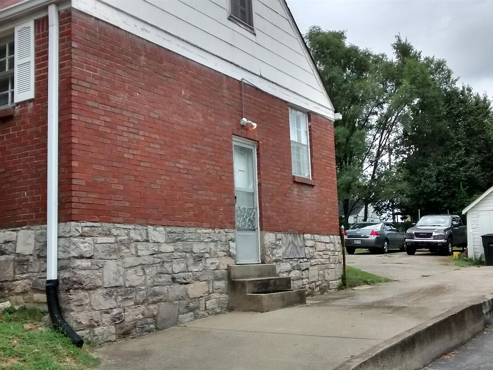 2nd image of 1708 Stewart Pl