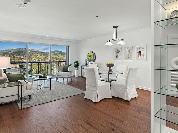 5th image of 100 Thorndale Drive #418