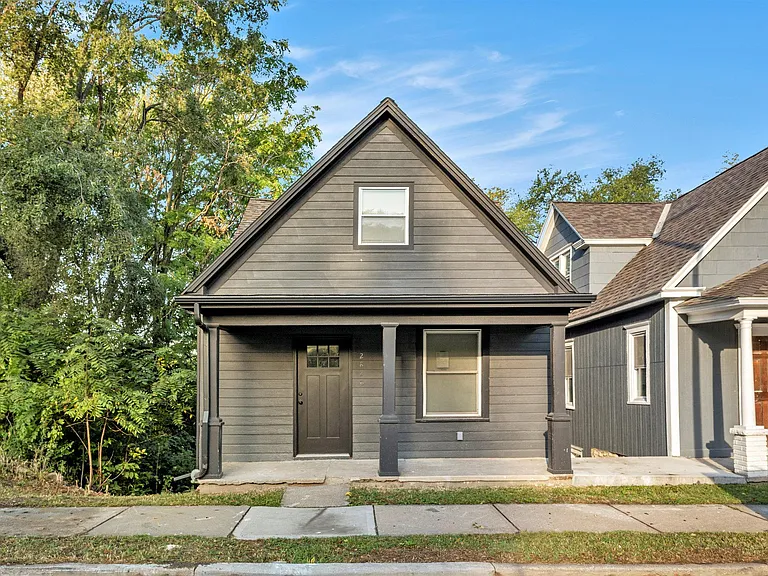 2828 Summit St — Photo 21