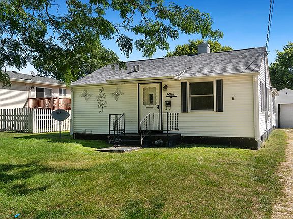 2nd image of 3206 Bildahl St