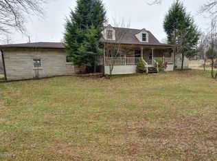 7700 Saint Anthonys Church Rd, Louisville, KY 40214
